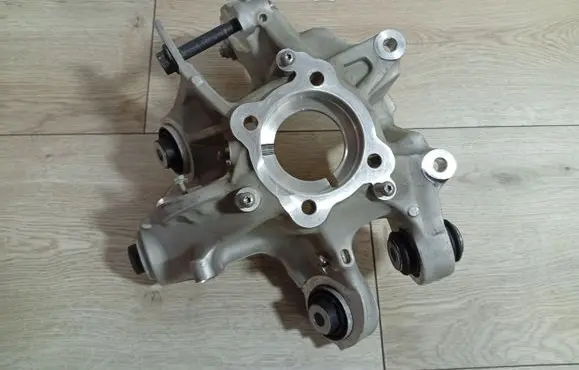 Tesla Model X Rear wheel hub spindle/knuckle 1620415 162041500K AMB223541A0328R