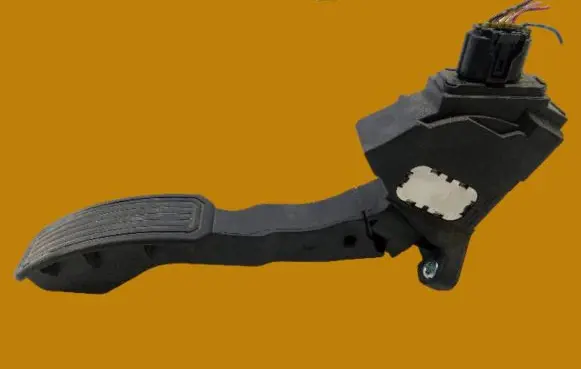 Toyota Auris 150 Accelerator throttle pedal 78110-02011