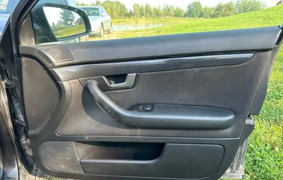 Audi A4 S4 B6 8E 8H Front door card panel trim
