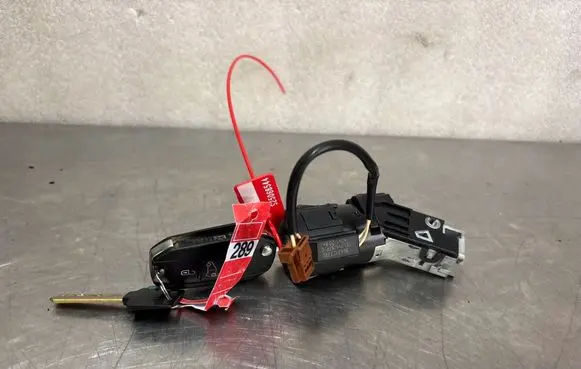 Peugeot Expert Ignition lock