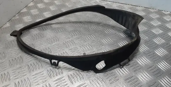 Under headlight/headlamp trim