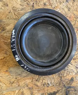 Volkswagen PASSAT B6 Crankshaft pulley 038105278A