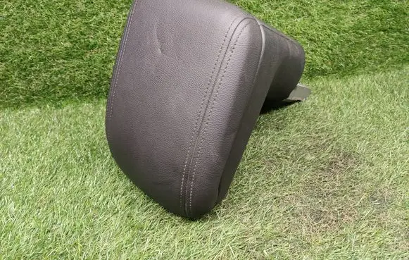 Opel Zafira C Armrest 9928009958
