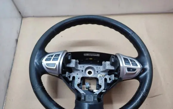 Peugeot 4007 Steering wheel