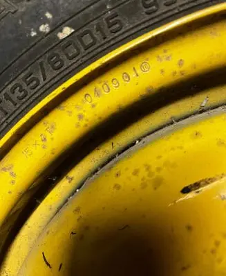 Honda Accord R15 spare wheel 040901