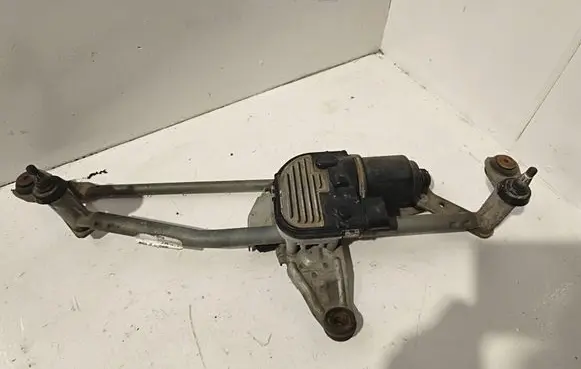 Volkswagen PASSAT B6 Front wiper linkage and motor 3C1955419A