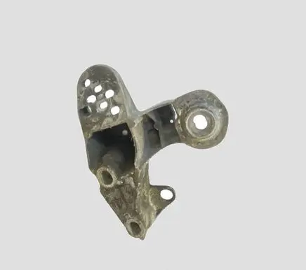 Audi A6 S6 C5 4B Engine mounting bracket 4B0199351A