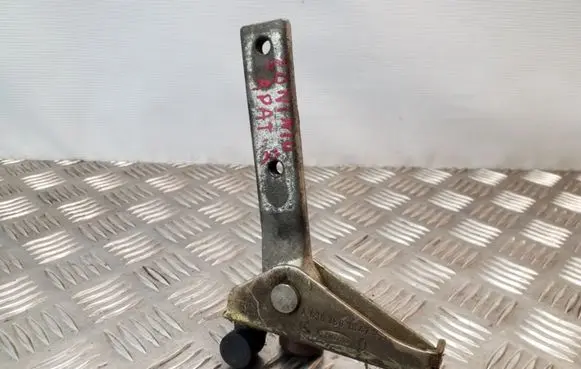 Mercedes-Benz Vito Viano W638 Sliding door lower roller guide/hinge A6387601647