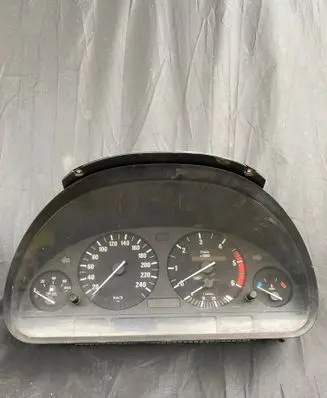 Speedometer (instrument cluster)