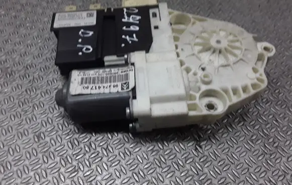 Citroen C4 I Front door window regulator motor 9647441780