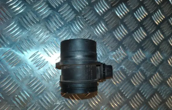 BMW 1 E81 E87 Mass air flow meter 7788743
