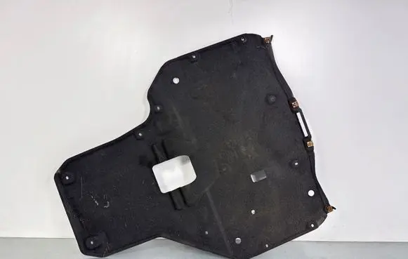 Volkswagen Touareg III Gearbox bottom protection 4M0825236A