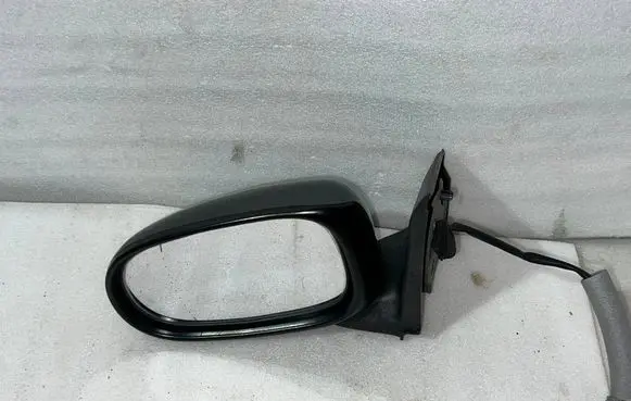 Nissan Almera Tino Front door electric wing mirror