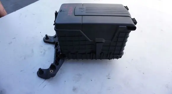 Skoda Superb B6 (3T) Battery box tray 