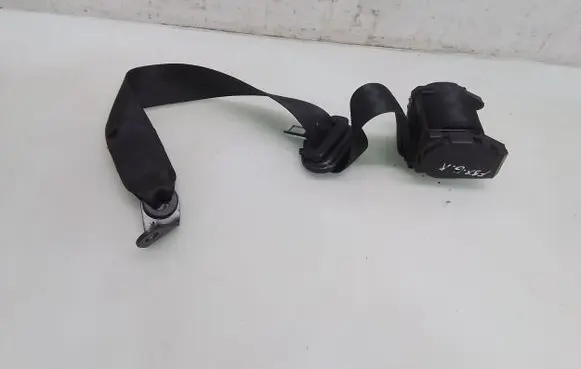 Volkswagen Fox Rear seatbelt