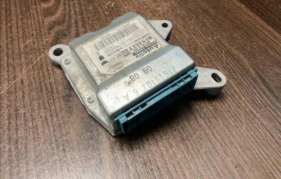 Renault Trafic II (X83) Airbag control unit/module 93862336 608361500D