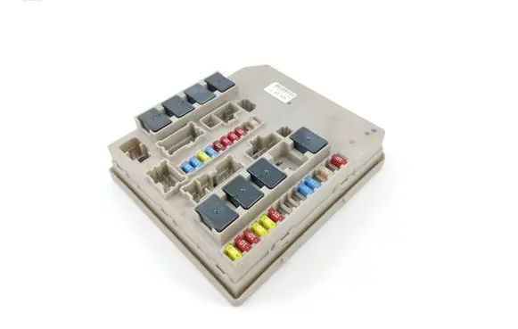 Renault Clio III Fuse module 902663A