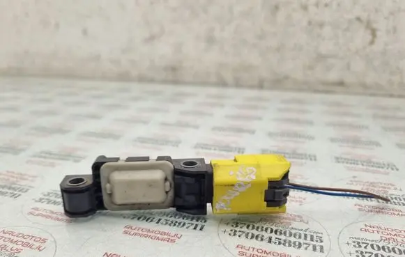 Volkswagen Touareg I Airbag deployment crash/impact sensor 7L0909606D
