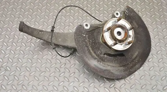 Jaguar XJ X350 Front wheel hub