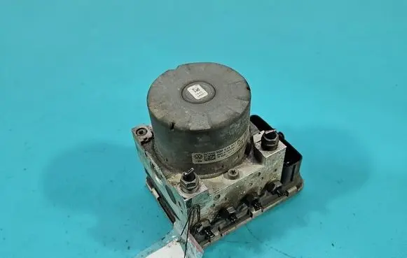 Skoda Octavia Mk3 (5E) ABS Pump 5Q0614517DC IMPRK1558227