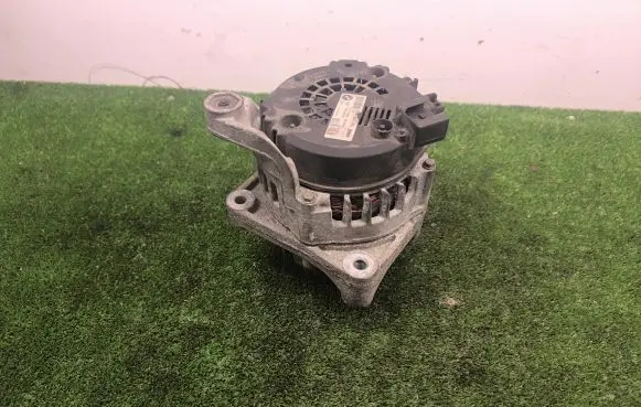 BMW 5 F10 F11 Generator/alternator 8507624 FG18S052