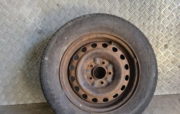 Mitsubishi Space Wagon R15 steel rim