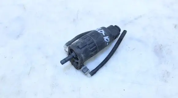 Volkswagen Polo V 6R Windscreen/windshield washer pump 1K6955651
