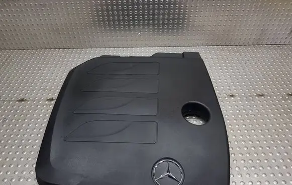 Mercedes-Benz C W205 Engine cover (trim) S26370405 A2640102400