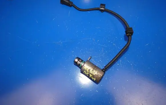 Volvo XC60 Camshaft vanos timing valve 30757801