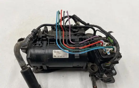 Volkswagen Phaeton Air suspension compressor/pump 3D0616005K 15150000313 L20606