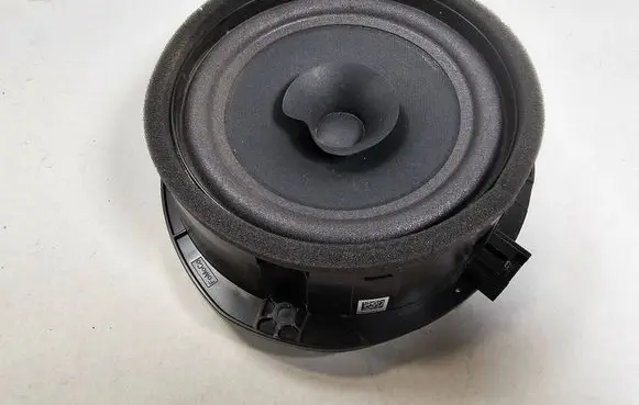Volkswagen Amarok II Rear door speaker KB3T-18808-FB