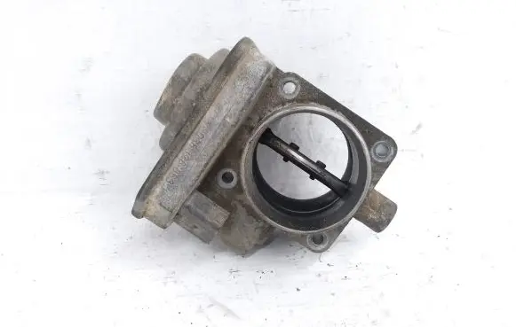 Volkswagen Caddy Throttle valve 038128063J
