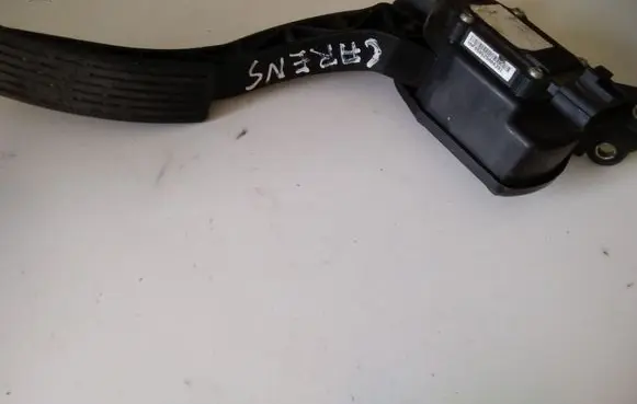 KIA Carens I Accelerator throttle pedal NOCODE