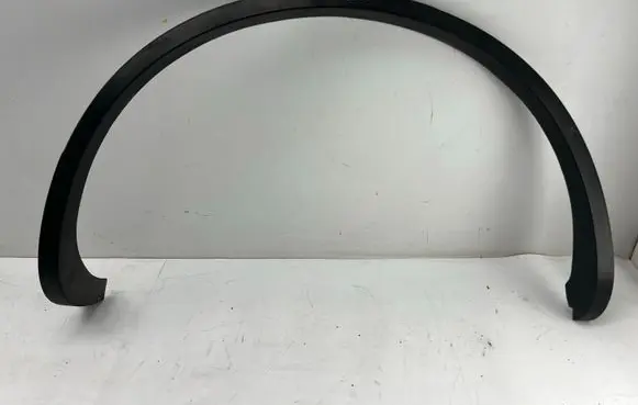 Volkswagen Touareg II Rear arch trim 7P6854829A 7P6854530A