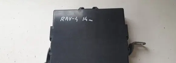 Toyota RAV 4 (XA40) Ignition-blocking relay 