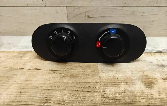 Mazda MPV Climate control unit