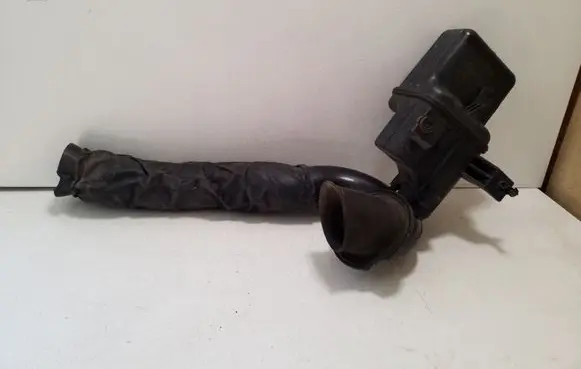 Chevrolet Captiva Air intake duct part 20792675 20792676