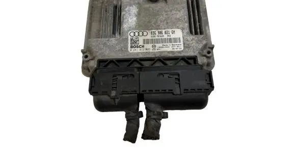 Audi A3 S3 8P Engine control unit/module 03G906021GM 1039S13422 0281013085