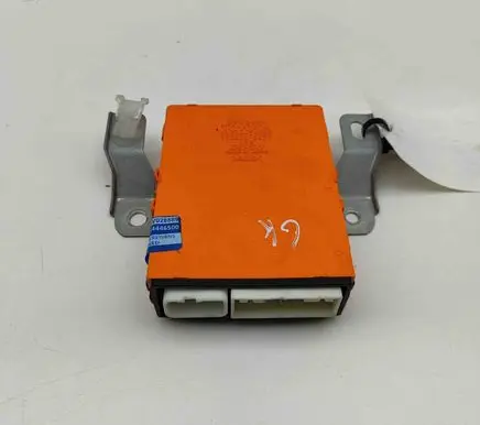 Lexus GS 300 400 430 Door central lock control unit/module 8922430050