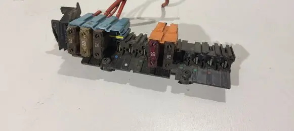 Renault Laguna I Fuse box set 7703497426