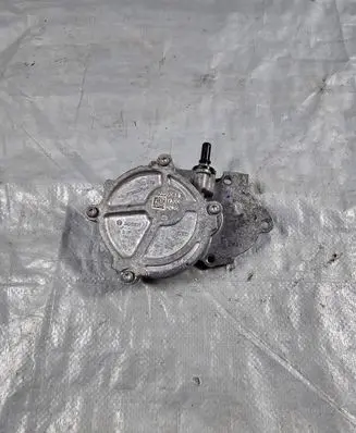 Audi A4 S4 B9 8W Vacuum pump 05L145100