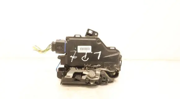 Skoda Octavia Mk2 (1Z) Front door lock
