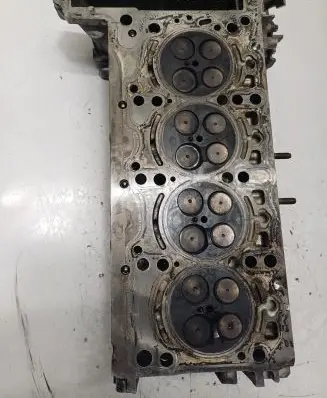 Mercedes-Benz Sprinter W906 Engine head R651016