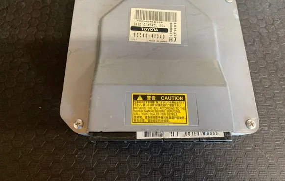 Lexus RX 330 - 350 - 400H ABS control unit/module 89540-33390