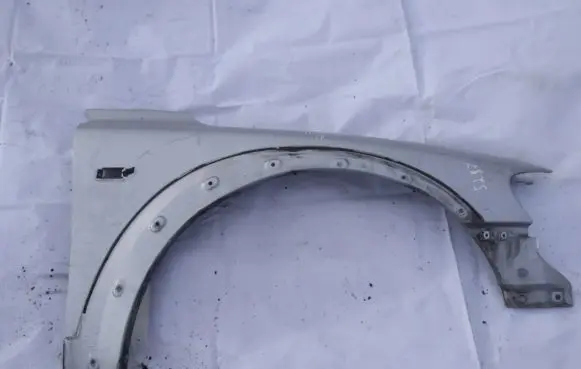 Volvo V70 Fender pilka