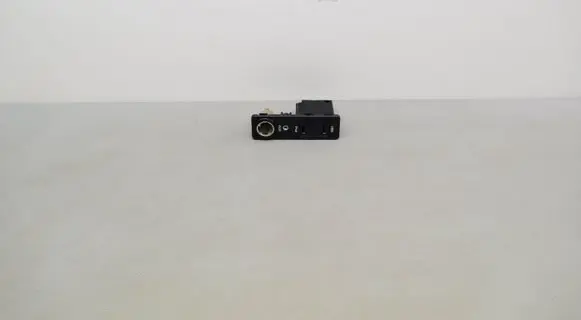 Land Rover Range Rover Evoque L538 AUX in-socket connector A2C5336865900