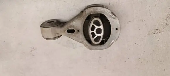 Renault Scenic III - Grand scenic III Engine mount bracket 57209G011