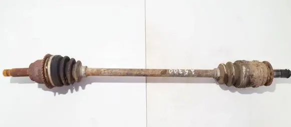 Mitsubishi Space Wagon Rear driveshaft