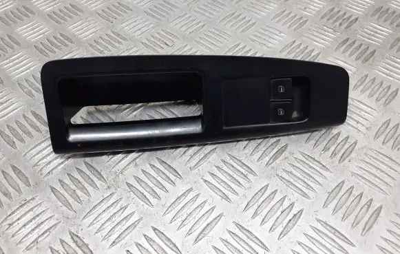Volkswagen Polo IV 9N3 Electric window control switch 6Q1867171