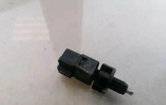 Brake pedal sensor switch